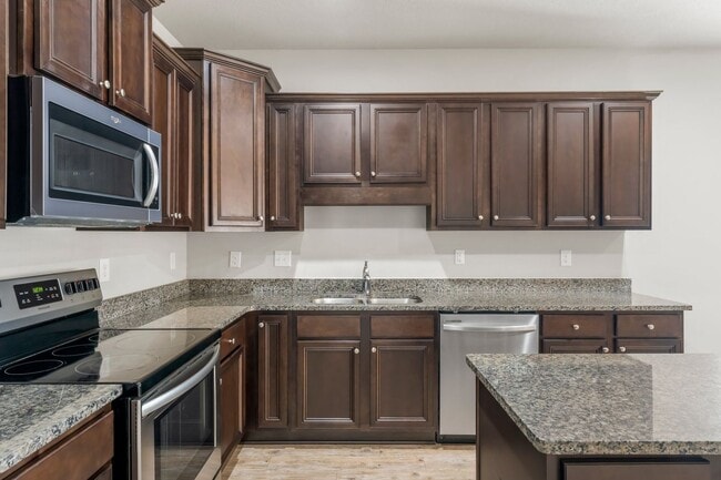 Building Photo - For Lease - Executive 3 BR/2 BA Home by No...