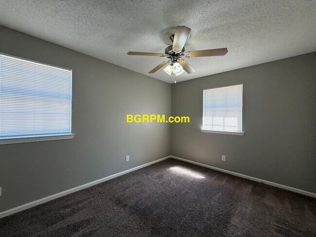 Building Photo - 1217 Overview Dr