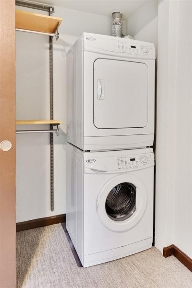 Building Photo - 1 bedroom in Seattle WA 98103