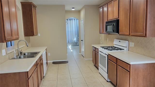 Building Photo - 319 Los Altos Dr