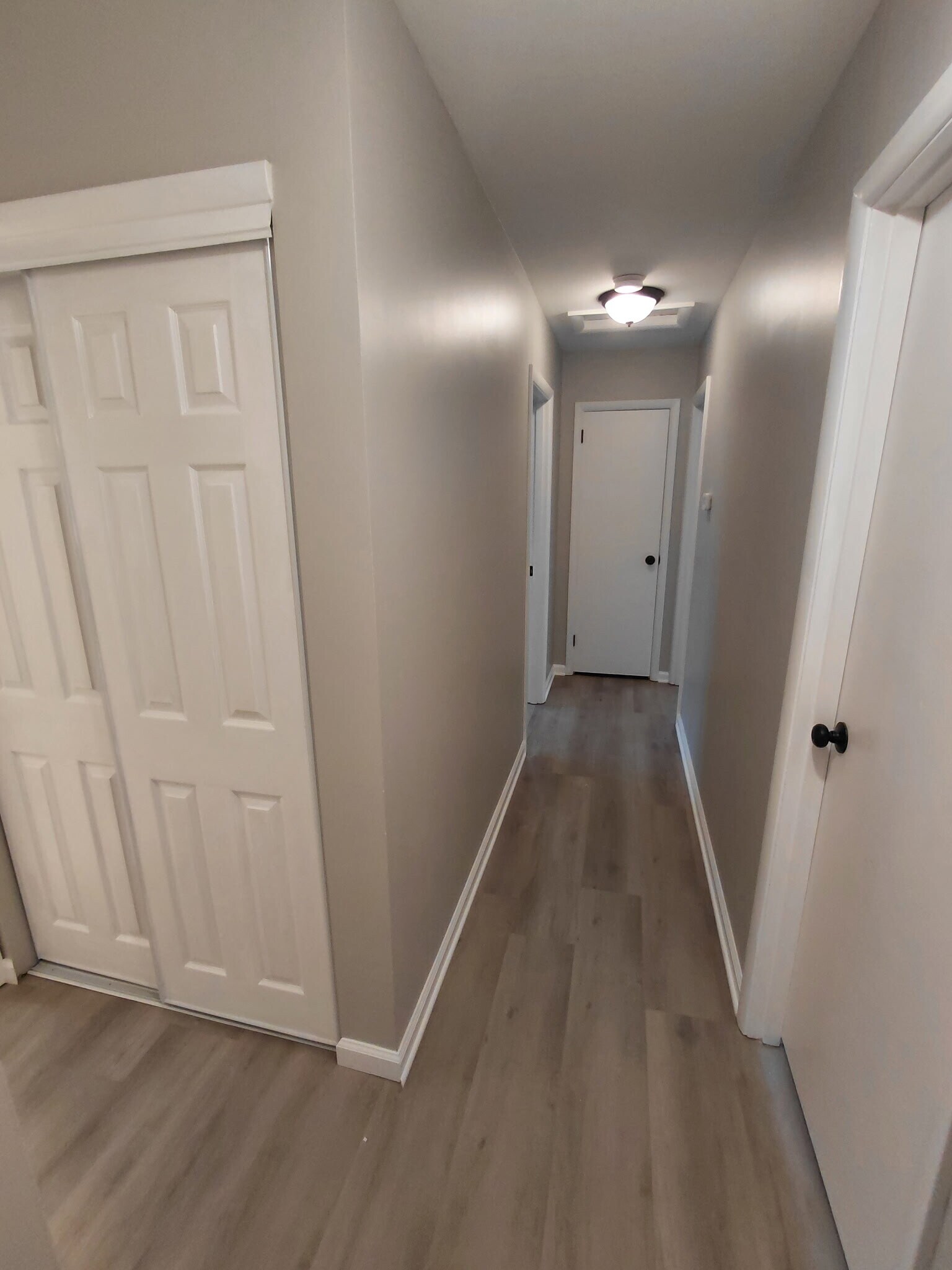 Building Photo - 23 Steele Cir