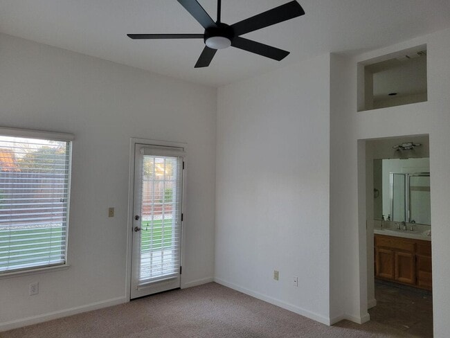 Building Photo - NICE TWO STORY ROCKLIN HOME WITH LARGE BONUS ROOM UPSTAIRS NEXT TO TWIN OAKS PARK & SCHOOLS!