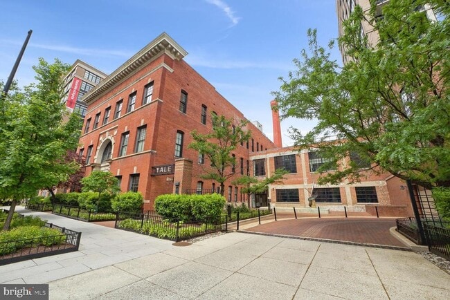 Building Photo - 437 New York Ave NW