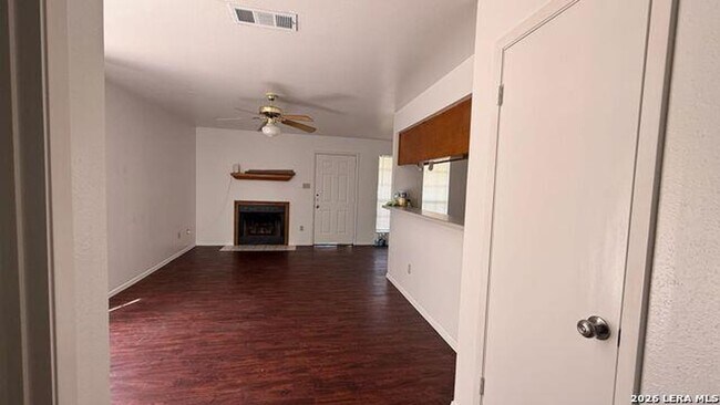 Building Photo - 2203 Creekside Ln