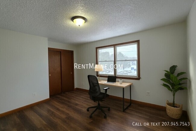 Building Photo - 2 Hartley St