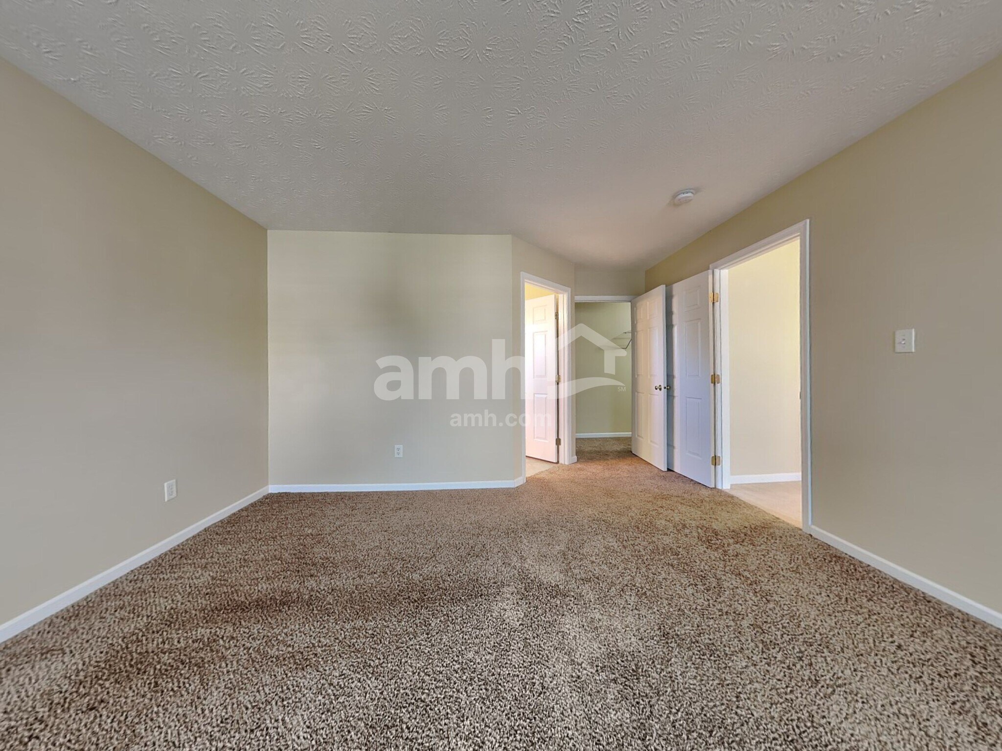 Building Photo - 2452 Featherston Ct