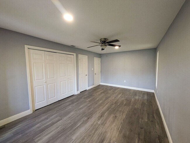Building Photo - 4404 Raven St