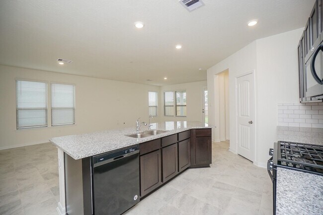 Building Photo - 20615 Teakwood Fields Ln