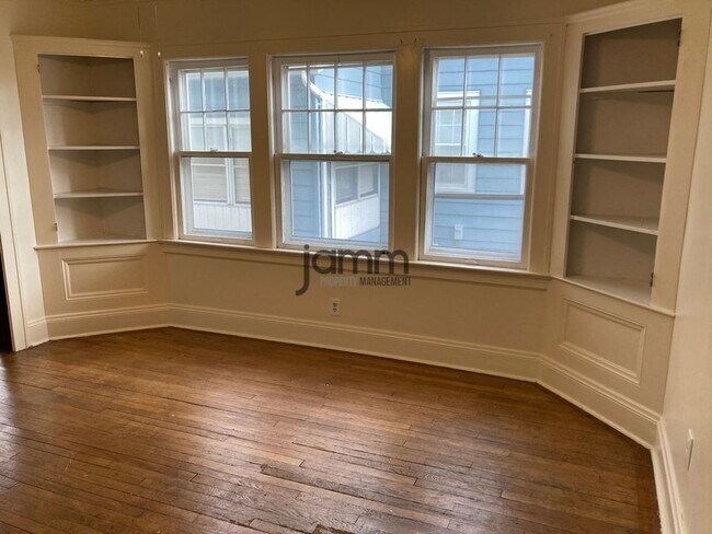 Building Photo - 3435 Brookview Blvd