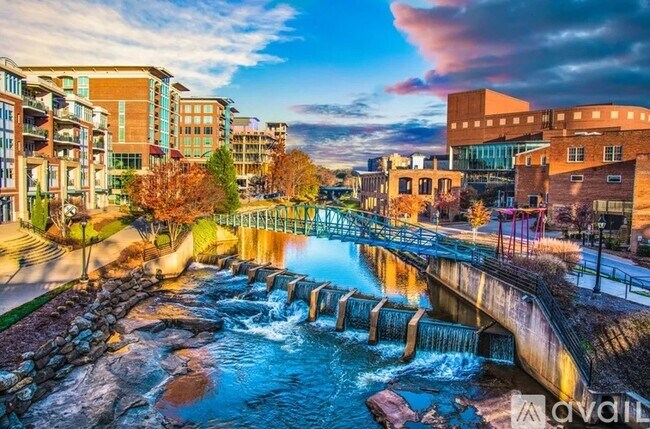 Building Photo - 105 Cedar Oak Ln