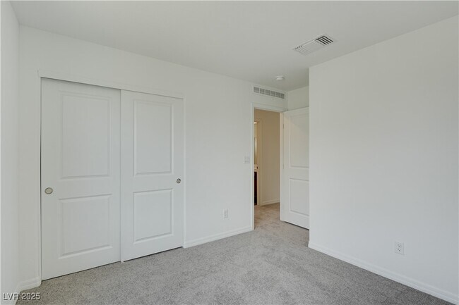 Building Photo - 10339 Dallington St
