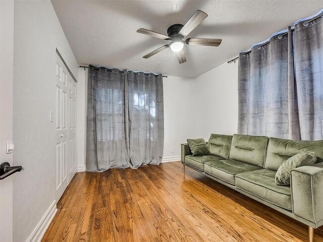 Building Photo - 1017 McFarland St