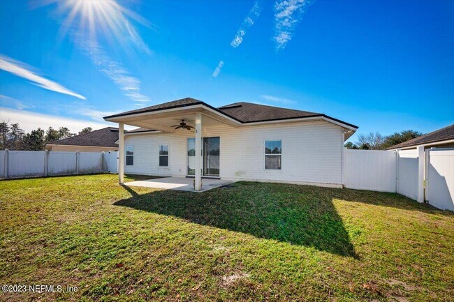 Building Photo - 929 Raindrop Ln