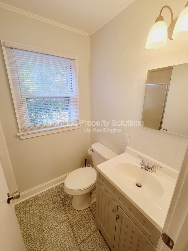 Building Photo - 252 Peiffer Ave