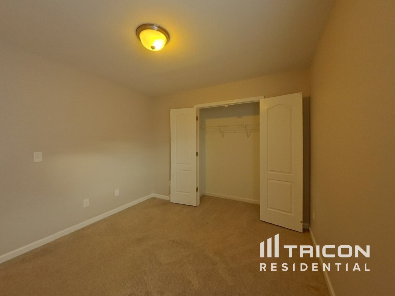 Building Photo - 1134 Blue Topaz Dr