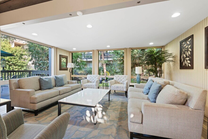 Library - 3113 Raintree Cir