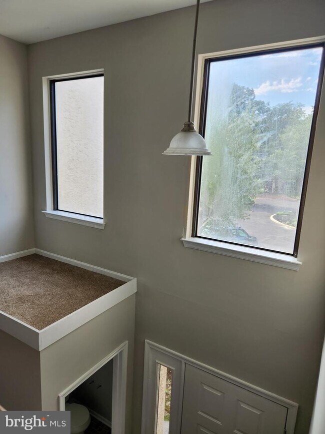 Building Photo - 39 5 Crown Royal Cir