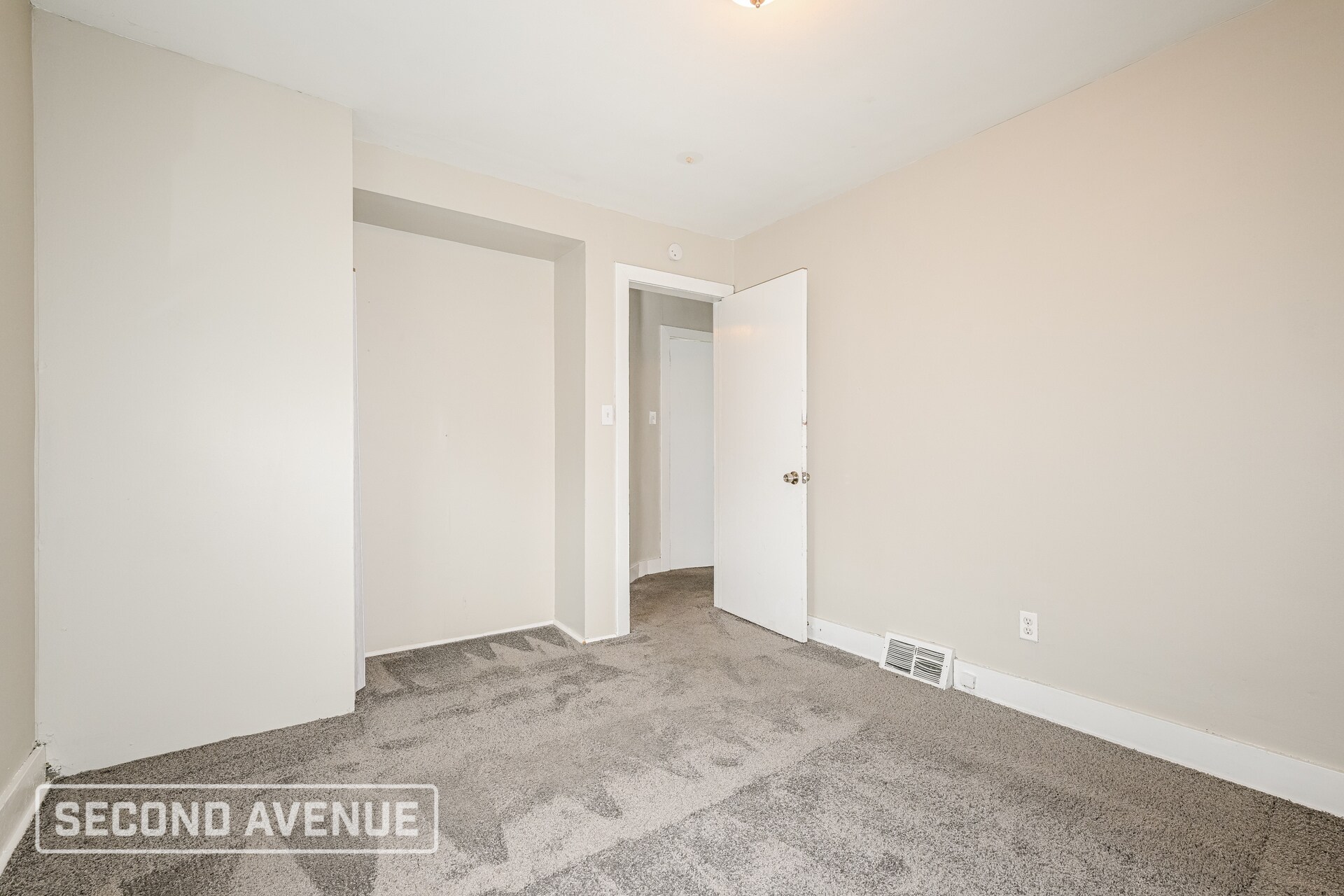 Building Photo - 1228 Eckert Rd