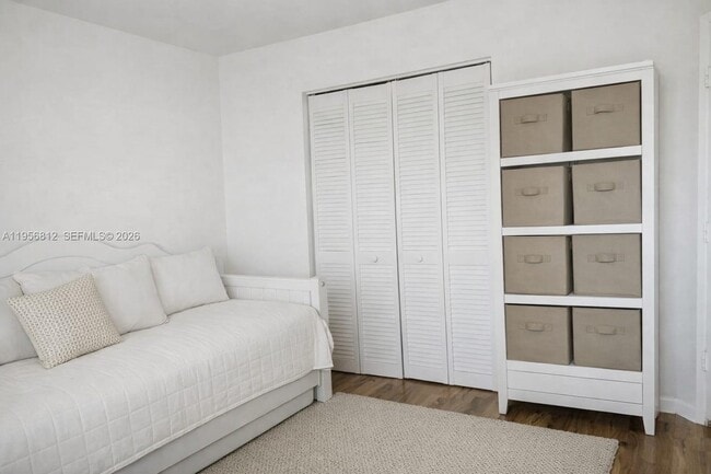 Building Photo - 15761 SW 137th Ave