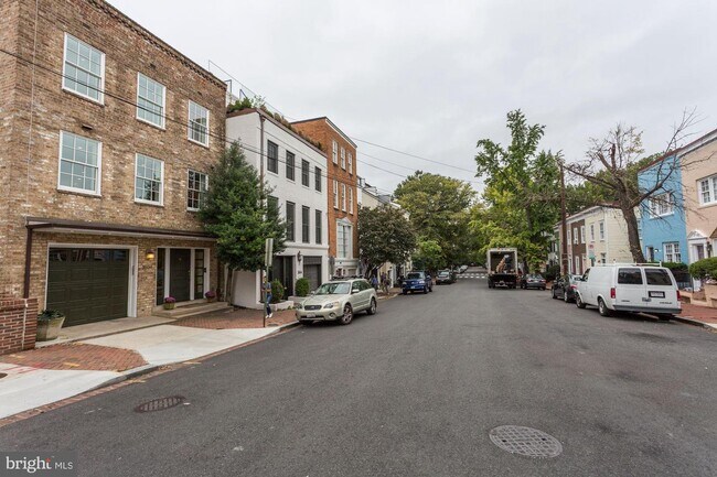 Building Photo - 3604 Prospect St NW
