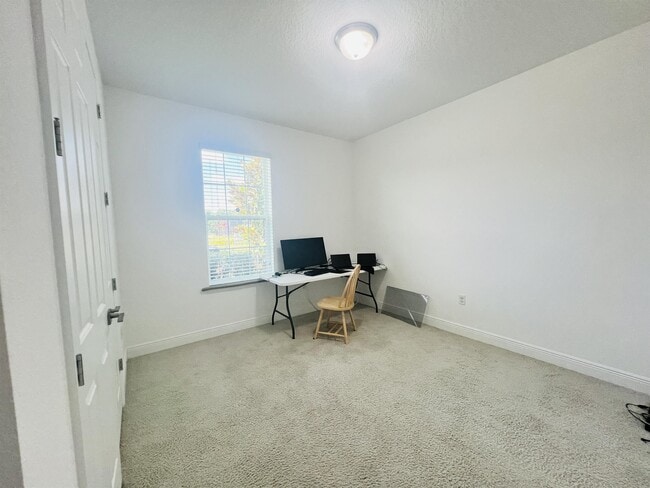 Building Photo - 1225 Bristol Oaks Way
