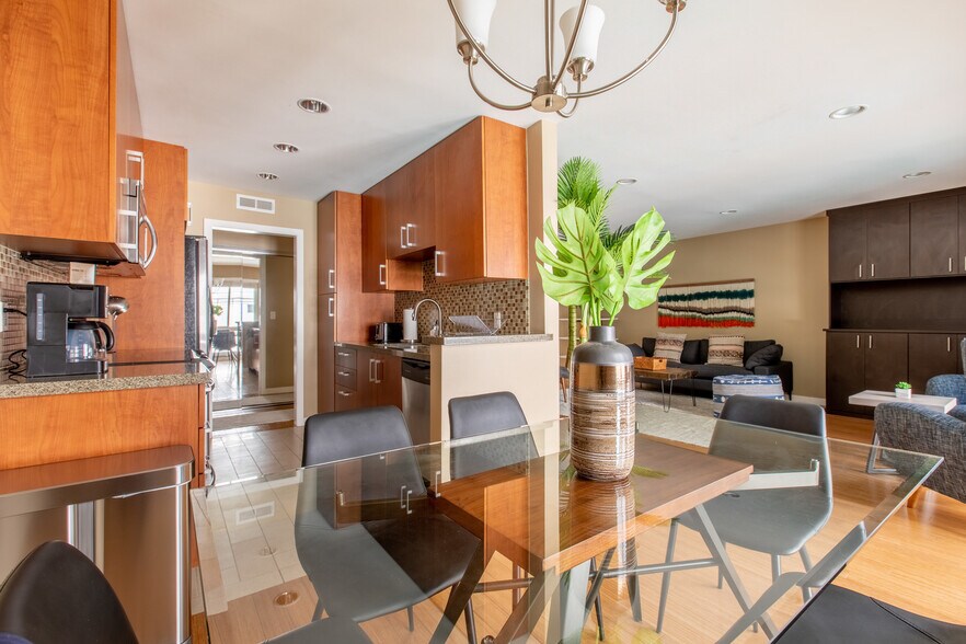 Building Photo - 4407 Francis Ave