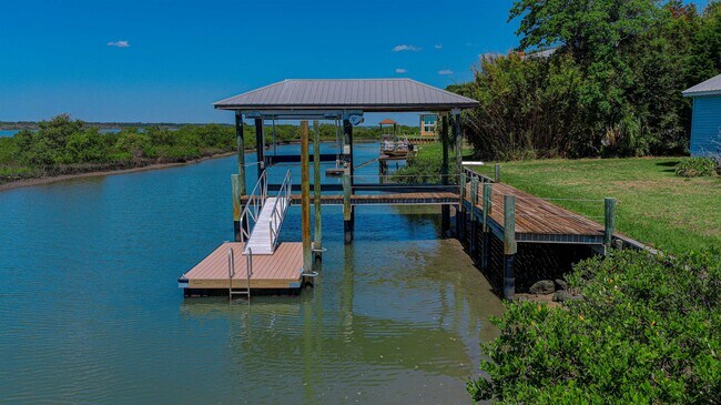 Building Photo - 6347 Salado Rd