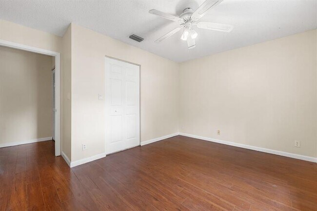 Building Photo - 4708 NW 115th Terrace