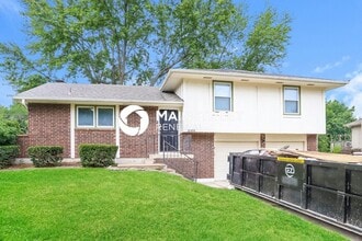 Building Photo - 3 Bedroom Pet-Friendly Home in BELTON, MO with Main Street Renewal