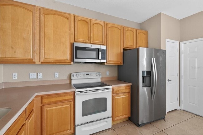 Building Photo - 7119 Showcase Ln
