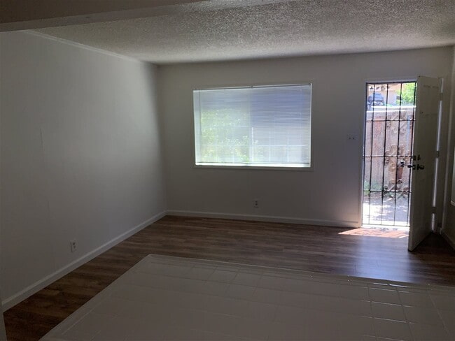 Building Photo - 124 W 8th St