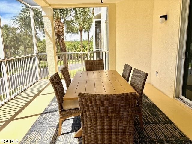 Building Photo - 20021 Sanibel View Cir