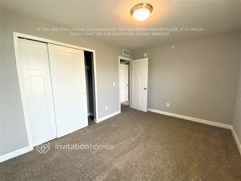 Building Photo - 16710 Dunkirk Cir N