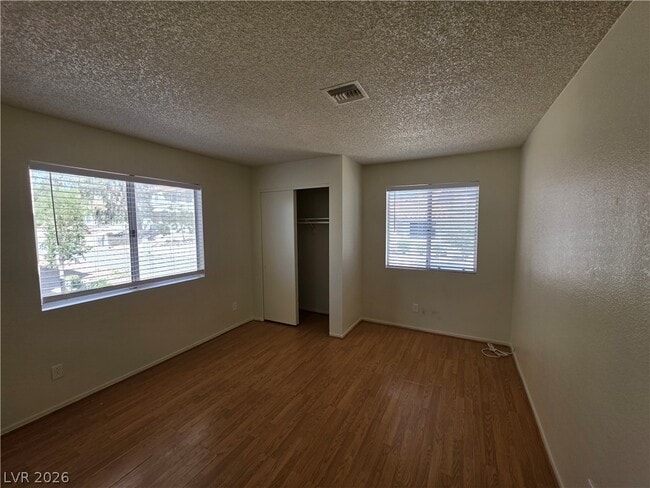Building Photo - 2200 Highpointe Dr