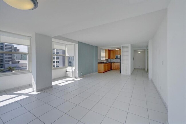 Building Photo - 345 N Fort Lauderdale Beach Blvd