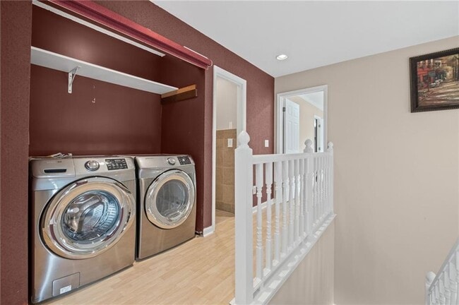Building Photo - 2680 Nicholas Ct NE