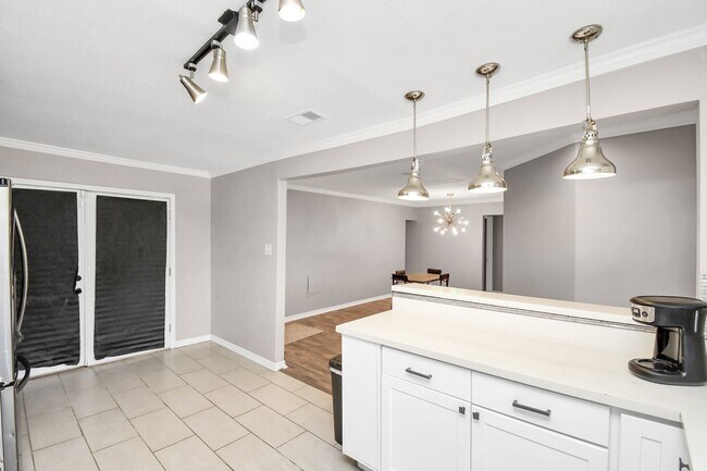 Building Photo - 3743 Odin Ct