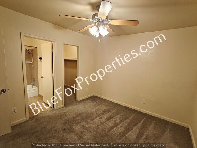 Building Photo - 3357 N Country Club Rd