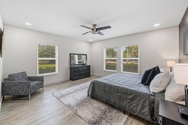Building Photo - 12192 Branding Iron Ct