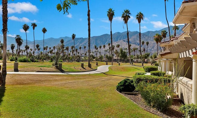 Building Photo - 505 S Farrell Dr