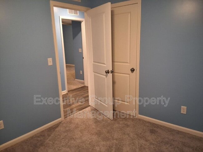 Building Photo - 101 Kestrel Ct