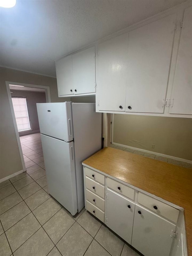 Building Photo - 3726 Bowling Ln