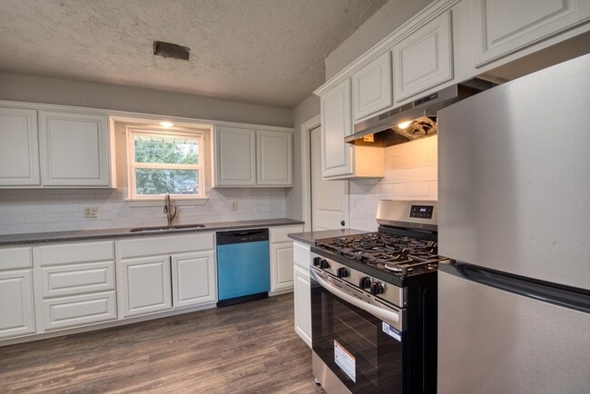 Building Photo - 2828 SW 83rd St