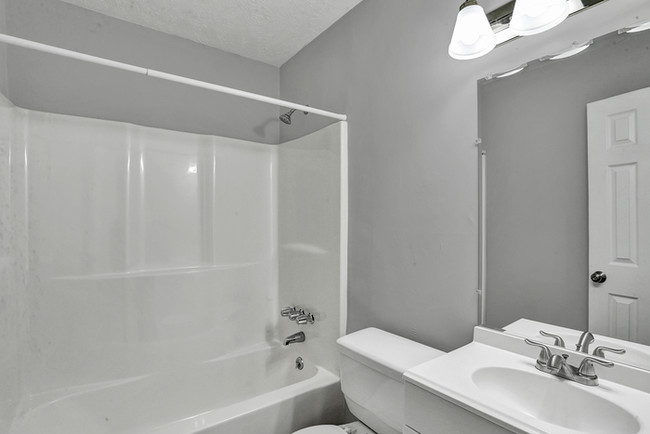 Building Photo - 119 Highland Cove