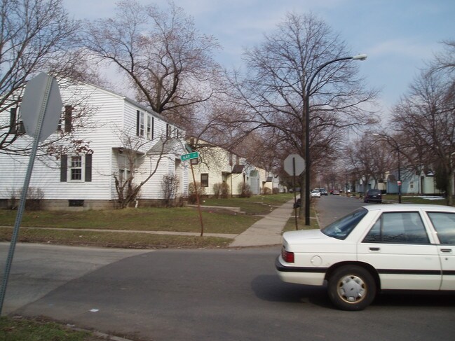Landhouse Millicent Village- Multi-Family - Landhouse Millicent Village