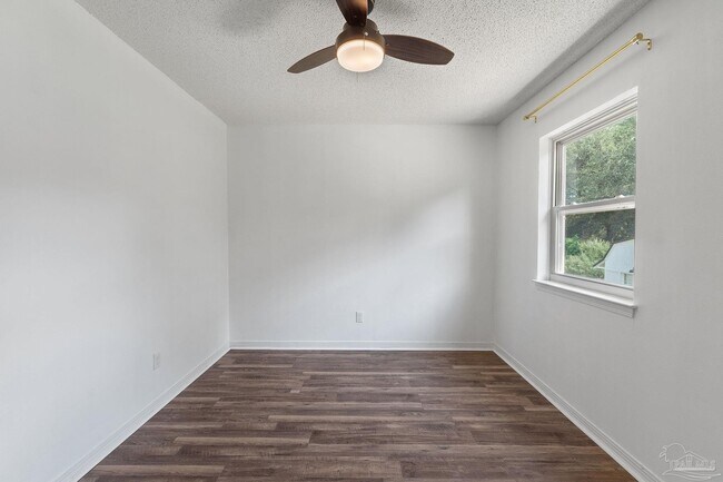 Building Photo - 4613 Pebble Creek Dr
