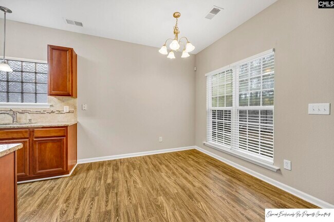 Building Photo - 143 Springhaven Dr