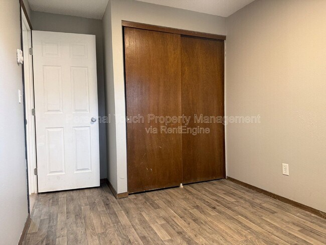 Building Photo - 2131 2nd Ave E