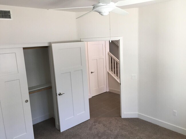 Building Photo - Beautiful 4 bedroom, 3.5 bathroom home in San Luis Obispo!