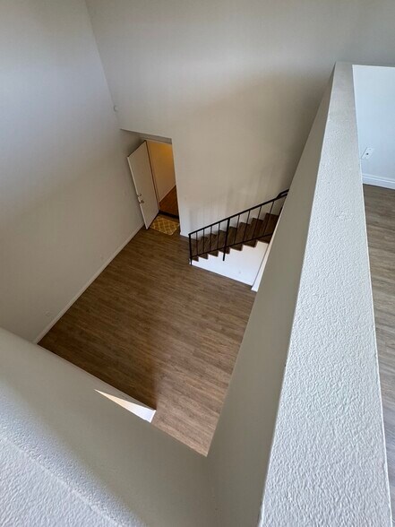 Building Photo - 1625 Glendon Ave